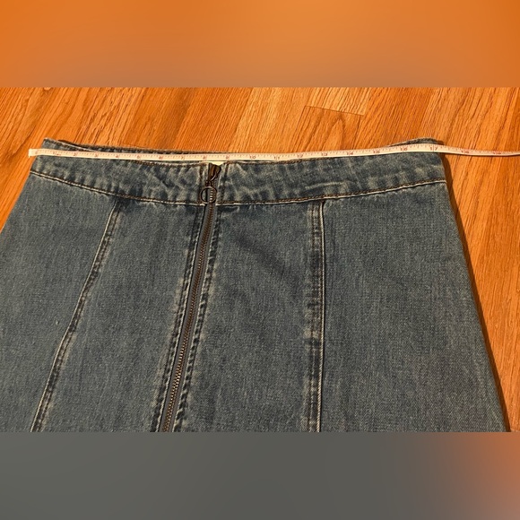 Altar’d State Paneled Denim Full Zip Medium Wash Mini Skirt Sz Large - Picture 8 of 11